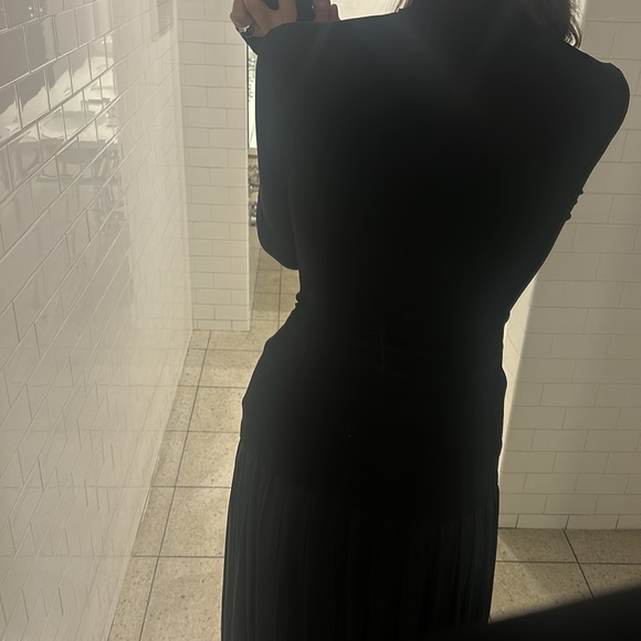 Cut-Out Turtleneck Top - Picture 11 of 15